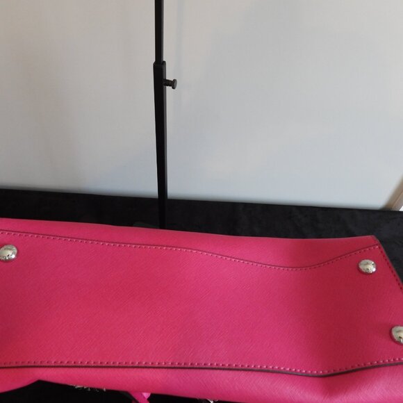 Michael Kors Pink Purse - Picture 7 of 7